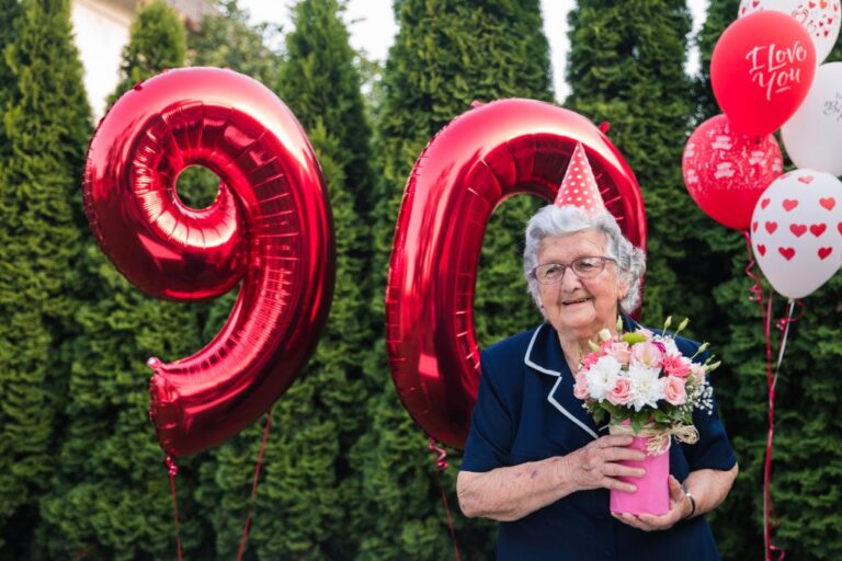 80+ Happy 90th Birthday Wishes For Mom