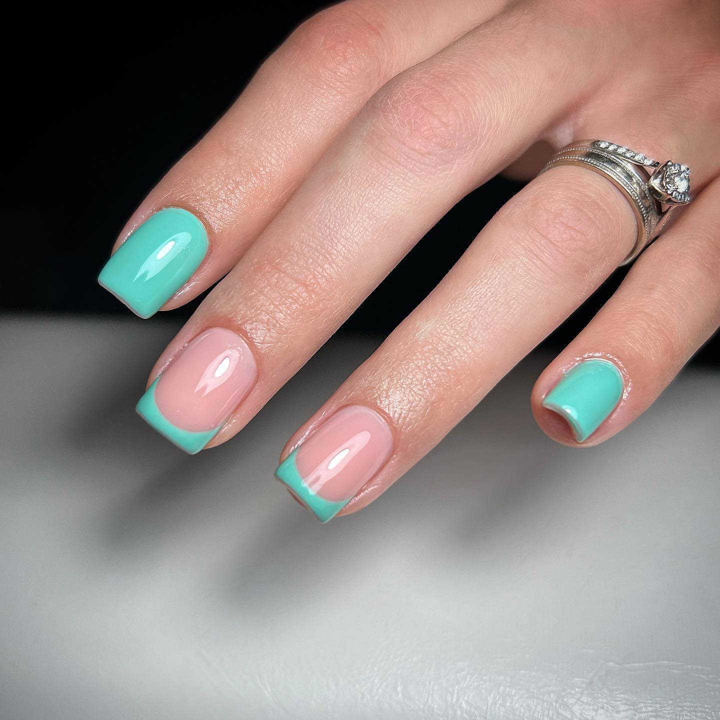 Bright ocean teal nails