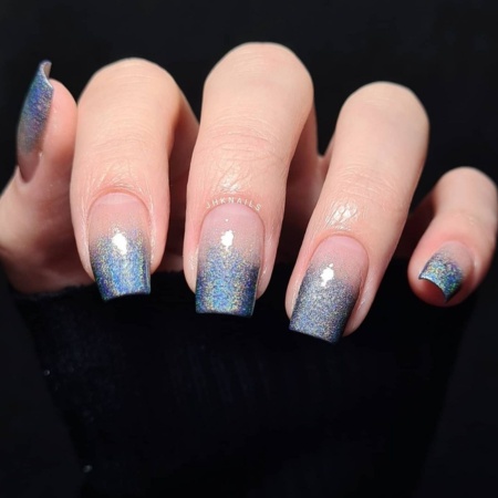 15+ Elegant Blue Nail Art Ideas for Every Occasion 6 Glittery Blue Gradient
